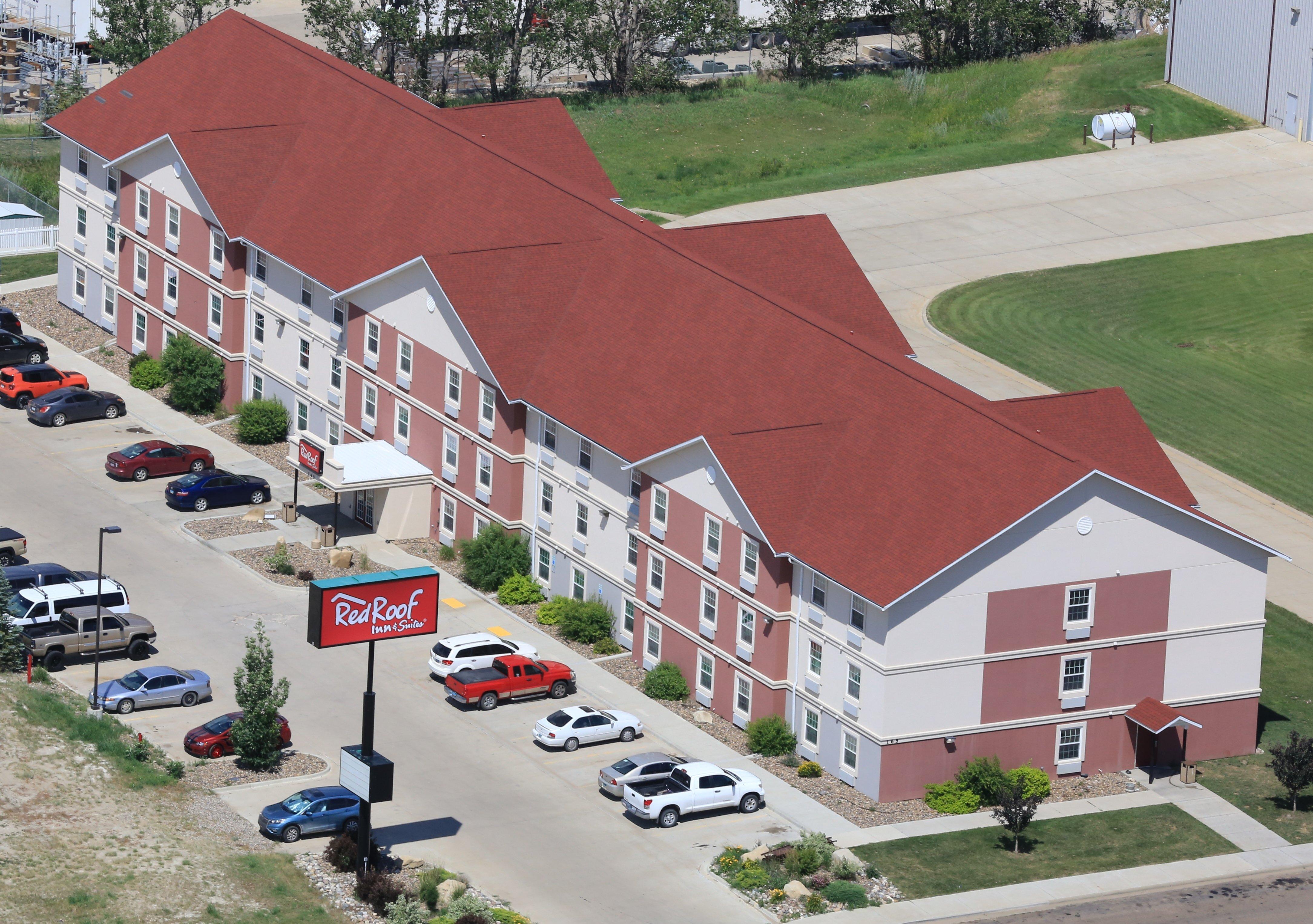 Red Roof Inn & Suites Dickinson Exterior foto